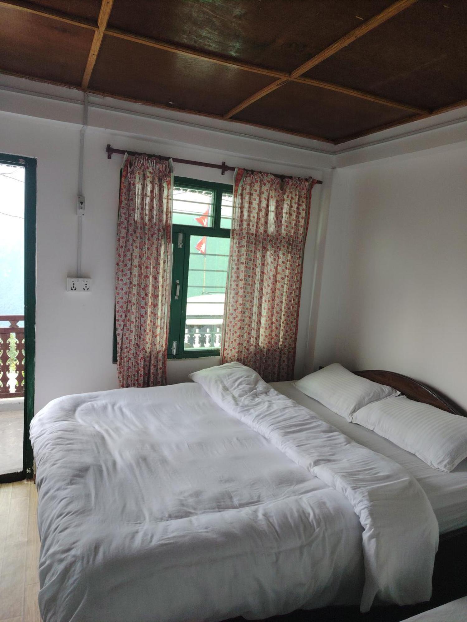Panorama View Point Lodge And Restaurant, Annapurna-10, Ghandruk ,Agarju Astam Ngoại thất bức ảnh